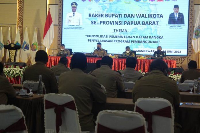 Penambangan Ilegal di Wasirawi Penambangan Ilegal di Wasirawi